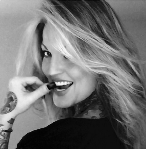 Janine Lindemulder / Twitter