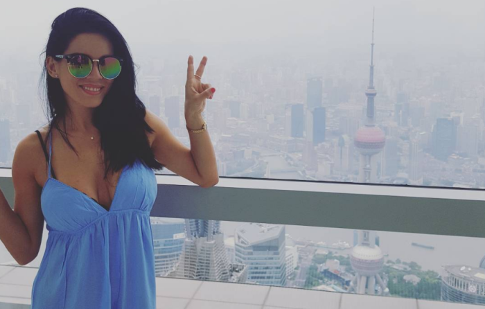 En fotos: Así ha sido el romántico reencuentro de Angie Alvarado y su novio del extranjero