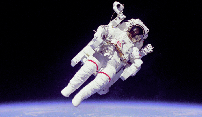 Hombre en el Espacio | NASA