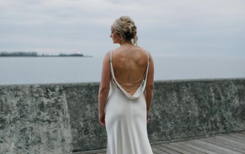 Perdió su vestido de novia en un incendio: desconocidos le regalaron uno nuevo