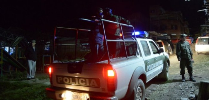 Hallan restos de cuatro personas maniatadas y quemadas dentro de un auto en Bolivia