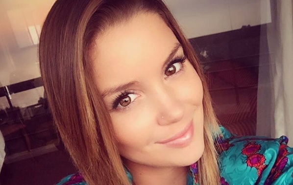 Cata Vallejos aclara rumores que la vinculan a hermano de Nicolás Massú