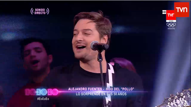 Hijo del 'Pollo' Fuentes se llenó de piropos en Twitter tras participar en 'EO EO EO'