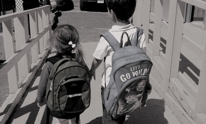 Niño de 6 años mató a golpes a hermana de 13 días en EEUU