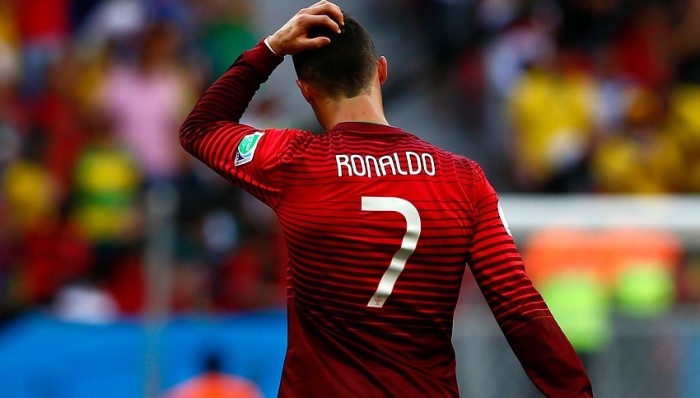 ¿Mala onda? FIFA recuerda hito de Ronaldo con foto poco favorecedora