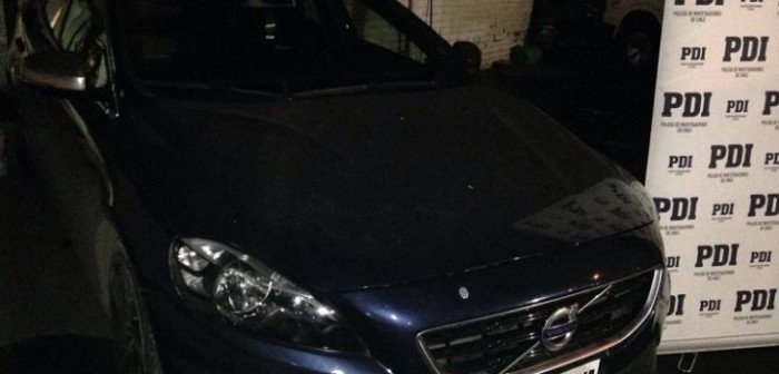 Una estudiante tuvo que saltar de vehículo en movimiento para huir de persecución policial