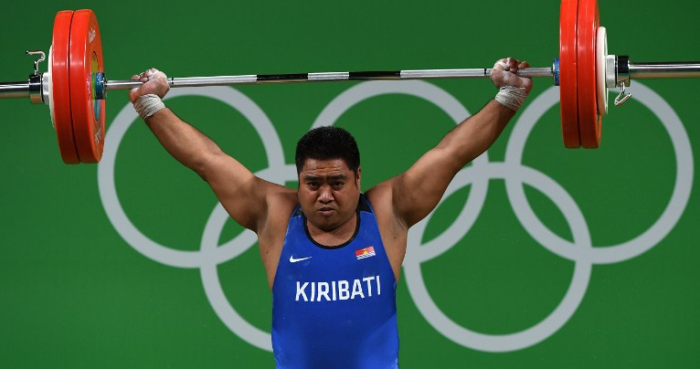 El entretenido baile con el que pesista de Kiribati celebró su participación en Rio 2016