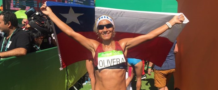 Tuiteros critican ferozmente a TVN por no transmitir final de maratón de Érika Olivera