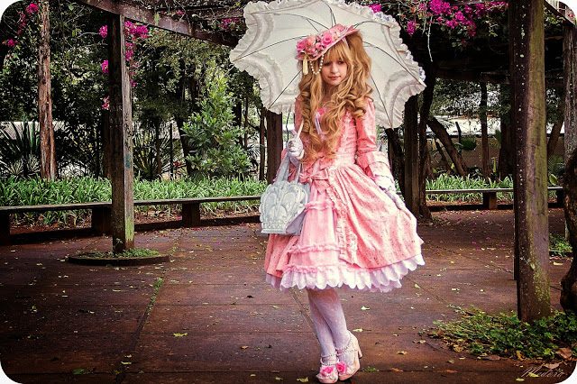 Dark Medora Blogspot