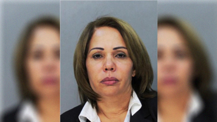 Mujer demandó a una cárcel por encerrarla en celda con 40 hombres