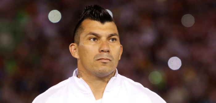 Gary Medel se enfureció tras uso no autorizado de su imagen en campaña política
