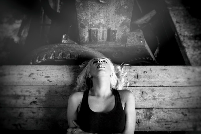 Fotógrafo realizó una impactante galería: refleja el placer de las mujeres