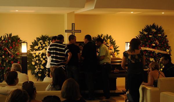 Al menos cuatro personas murieron en ataque armado durante un velorio