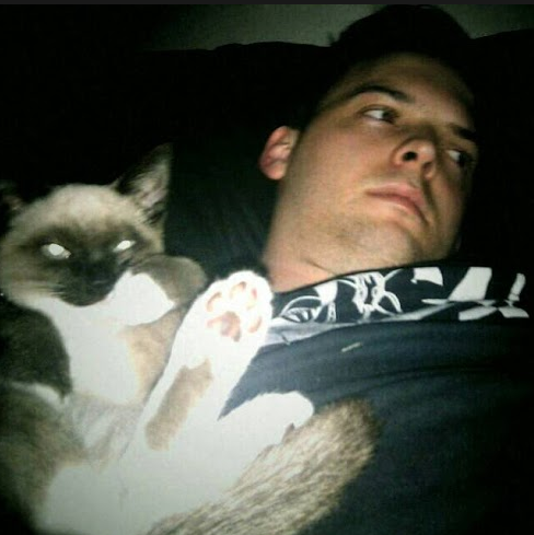 Twitter | Vista en E! Online