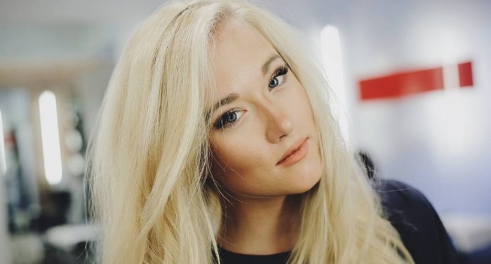 Los extraños zapatos que Vesta Lugg puso de moda y que Gianella Marengo vende