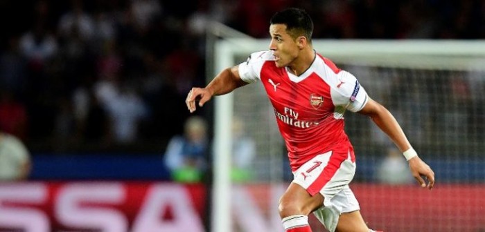 Sánchez fue titular: Arsenal alcanza al City en la cima tras sufrido triunfo ante Swansea