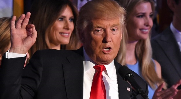 Tras elección de Trump en EEUU: tuiteros proponen candidato 'similar' para Chile