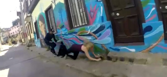 Vecinos en alerta tras brutal agresión a turista austriaca en cerro de Valparaíso