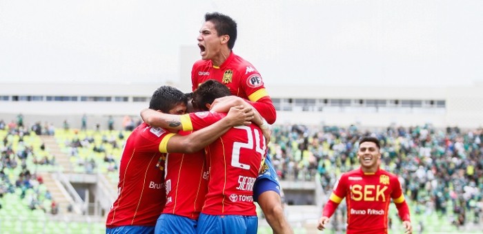 Unión Española alcanzó la cima del torneo de Apertura