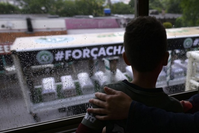 Sobreviviente de avión de Chapecoense afirma que quiere ser piloto comercial