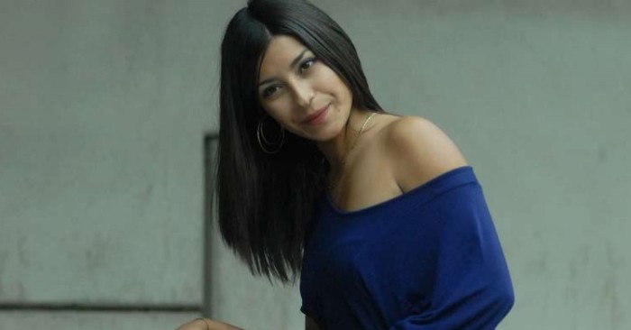 Fanny Cuevas busca trabajo como locutora radial  tras recibirse en España