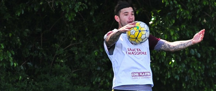 ¿Regresa al CDA?: Agente de Eugenio Mena reconoce contactos con Azul Azul