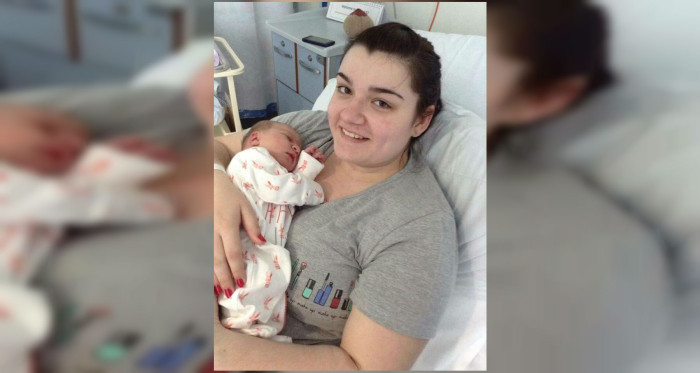 Joven embarazada contó terrible verdad que descubrió aseando la pieza del padre de su bebé