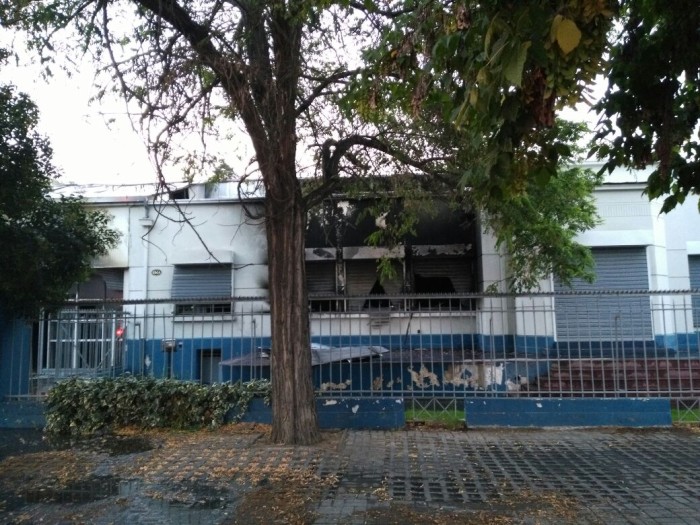 Incendio afectó a oficina del SII en Maipú: no descartan intencionalidad