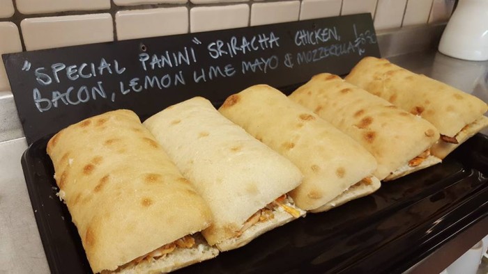 Inesperado acto de bondad le permitió a un indigente reunirse con su familia