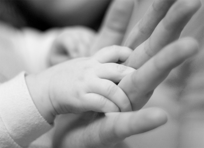 Madre abandonó a su bebé recién nacido en basurero de hospital: no irá a prisión