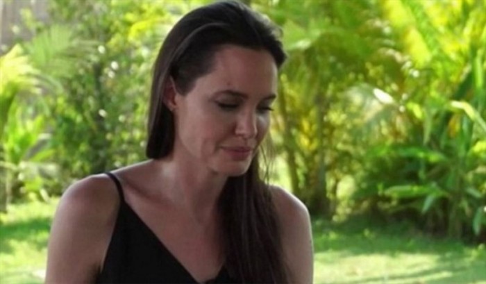 Angelina Jolie se quiebra tras hablar públicamente de su divorcio por primera vez