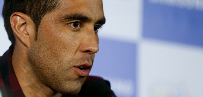 Dura denuncia de Claudio Bravo contra alcalde de Constitución: impide ayuda a damnificados