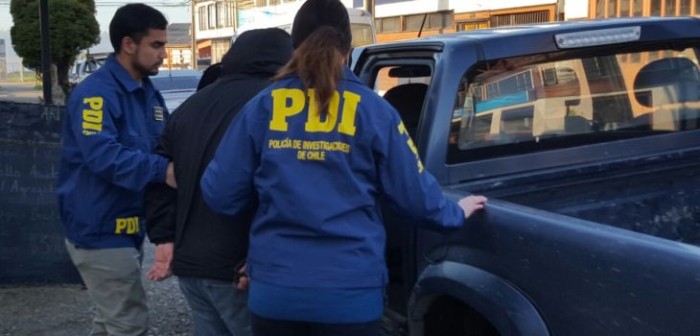 En motel detienen a acusado de disparar a carabinero en La Legua: estaba con menor de 14