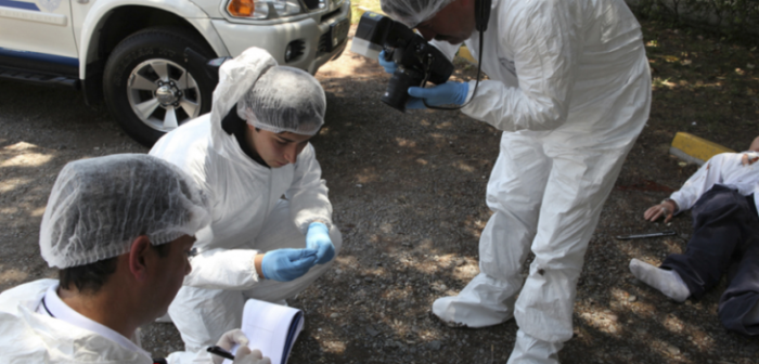 Investigan muerte de joven de 18 años encontrado al interior de su automóvil en Machalí