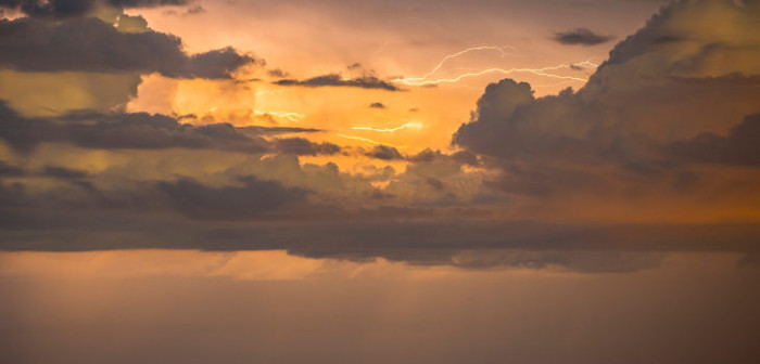 Niña muere tras recibir impacto de un rayo en medio de tormenta eléctrica en Cunco