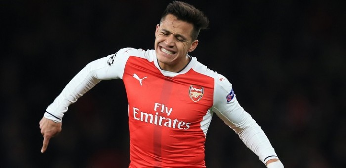 Alexis Sánchez marcó un golazo en nueva caída del Arsenal
