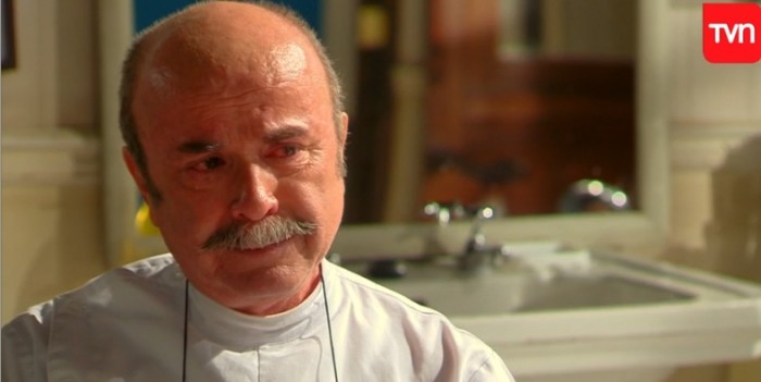 Actor Óscar Hernández emocionó a los televidentes con potente escena en 'La Colombiana'