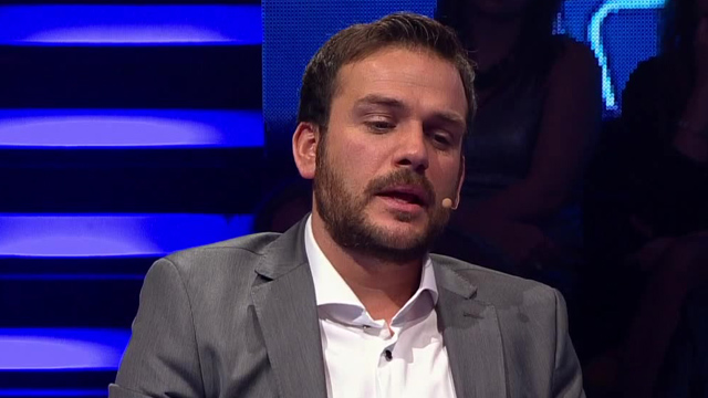 Periodista Ignacio Valenzuela sacó suspiros en comercial de la Copa Confederaciones