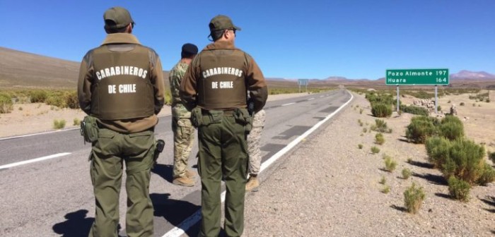Detienen a 9 militares y aduaneros bolivianos por controlar camiones en terreno chileno