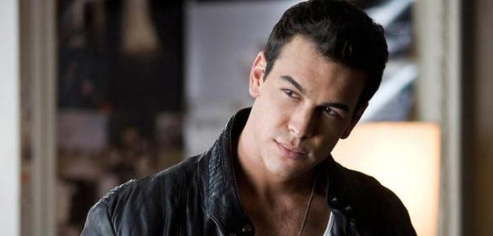 Mario Casas sacó suspiros en Instagram con tierna foto junto a su hermano menor