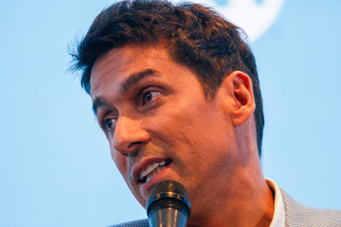 Rafael Araneda envía mensaje de apoyo a Tonka tras demanda de Nabila Rifo