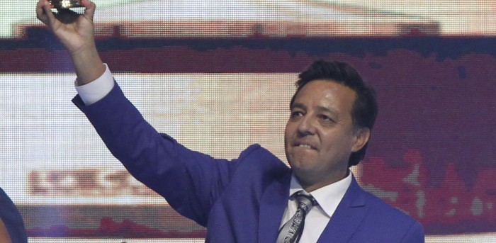 Exnotero Álvaro Sanhueza se reinventa y buscará ser diputado