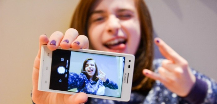 Este es el filtro de foto que está causando polémica en Twitter por ser 'racista'