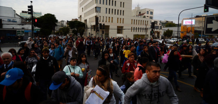 Mujer acusa abandono de doctora en pleno examen médico durante sismo
