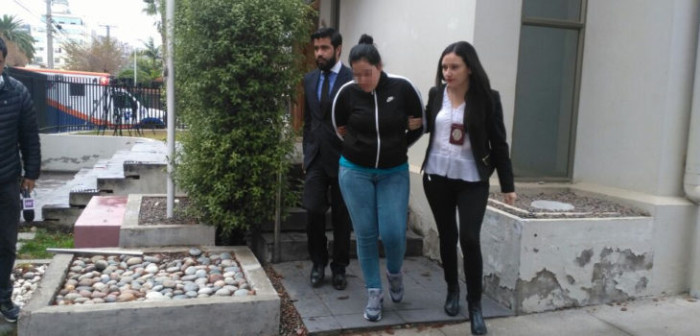 Detienen a mujer que habría matado a hombre por no pagar servicios sexuales en Valparaíso