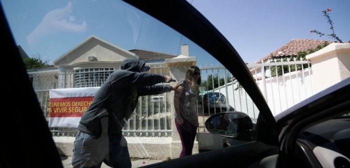 Mujer embarazada sufre 