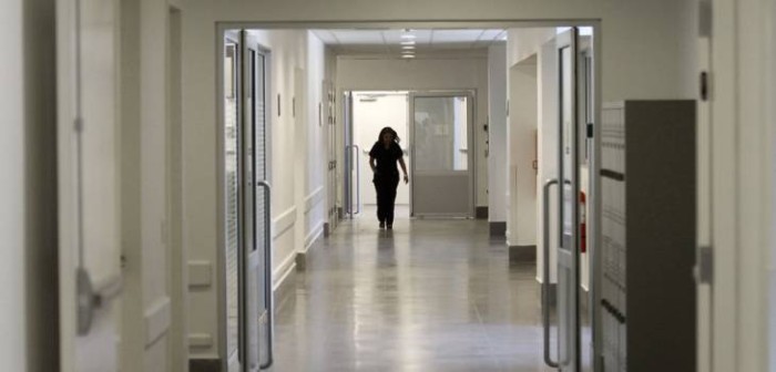 Mujer muere tras estar 25 horas en trabajo de parto: investigan presunta negligencia