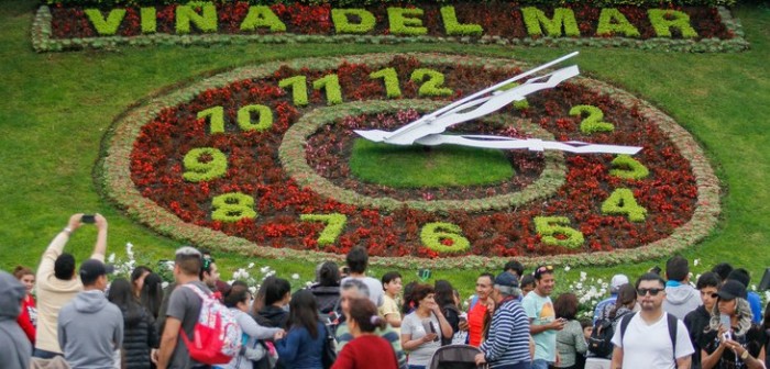 Municipio de Viña del Mar reconstruyó en tiempo récord ornamentación del Reloj de Flores