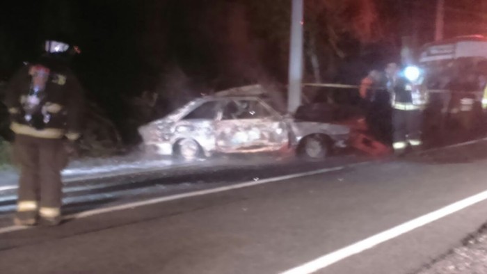 Al menos dos personas mueren calcinadas tras choque en Los Ángeles