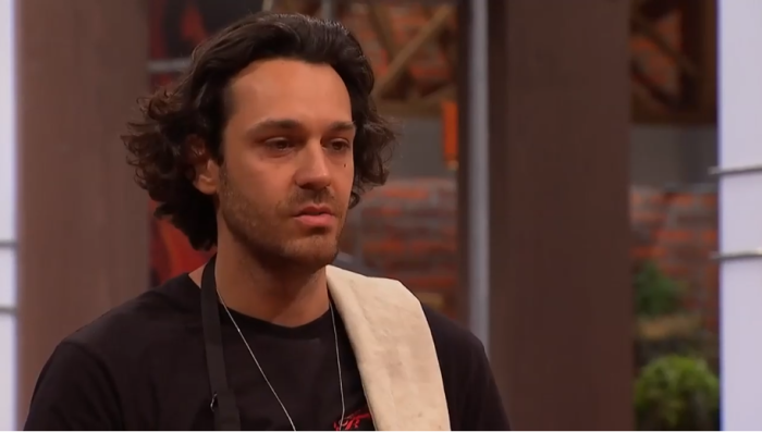 Televidentes notaron trampa de Caio justo antes de presentar su plato en 'MasterChef'
